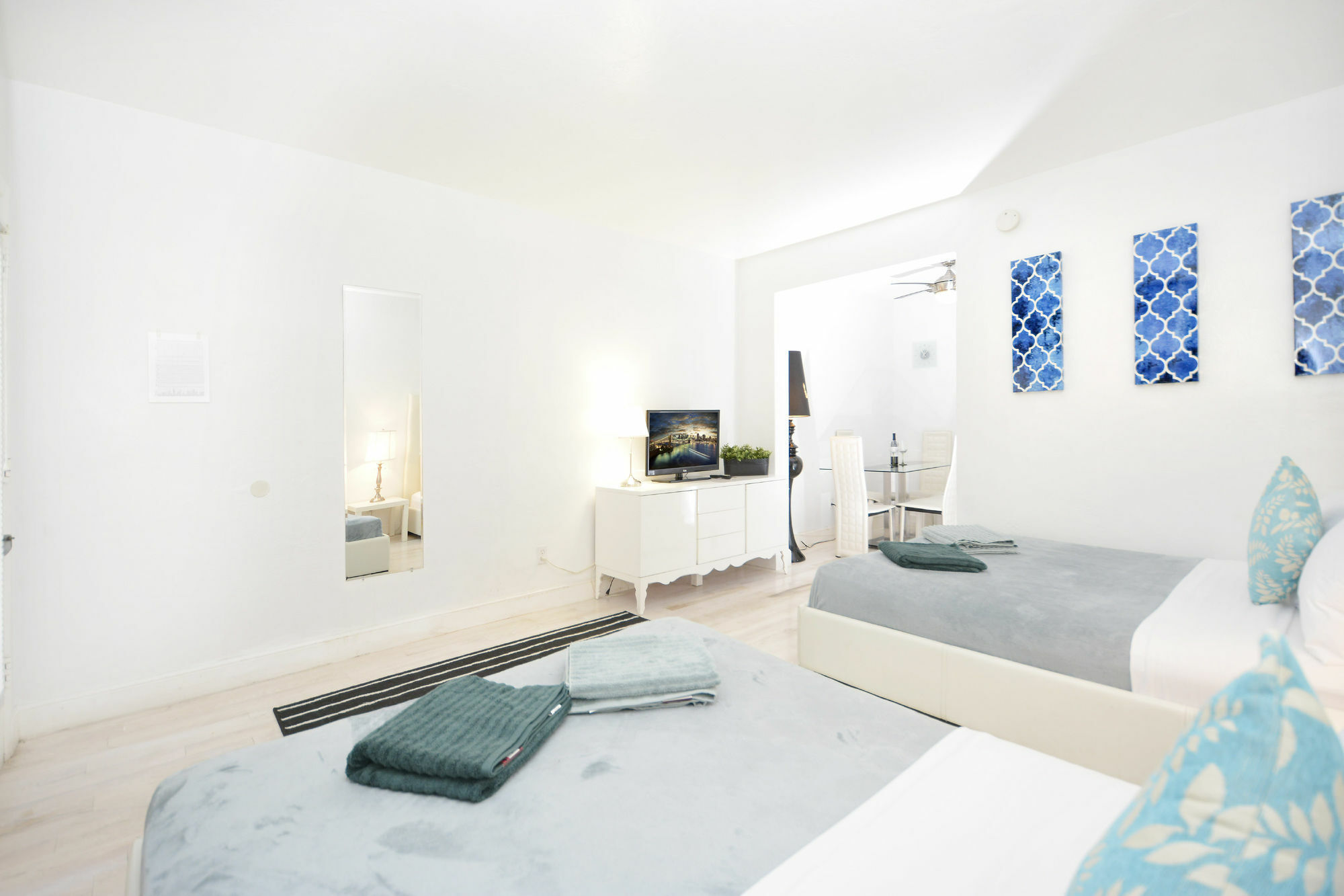 761 South Beach Apartments マイアミビーチ エクステリア 写真