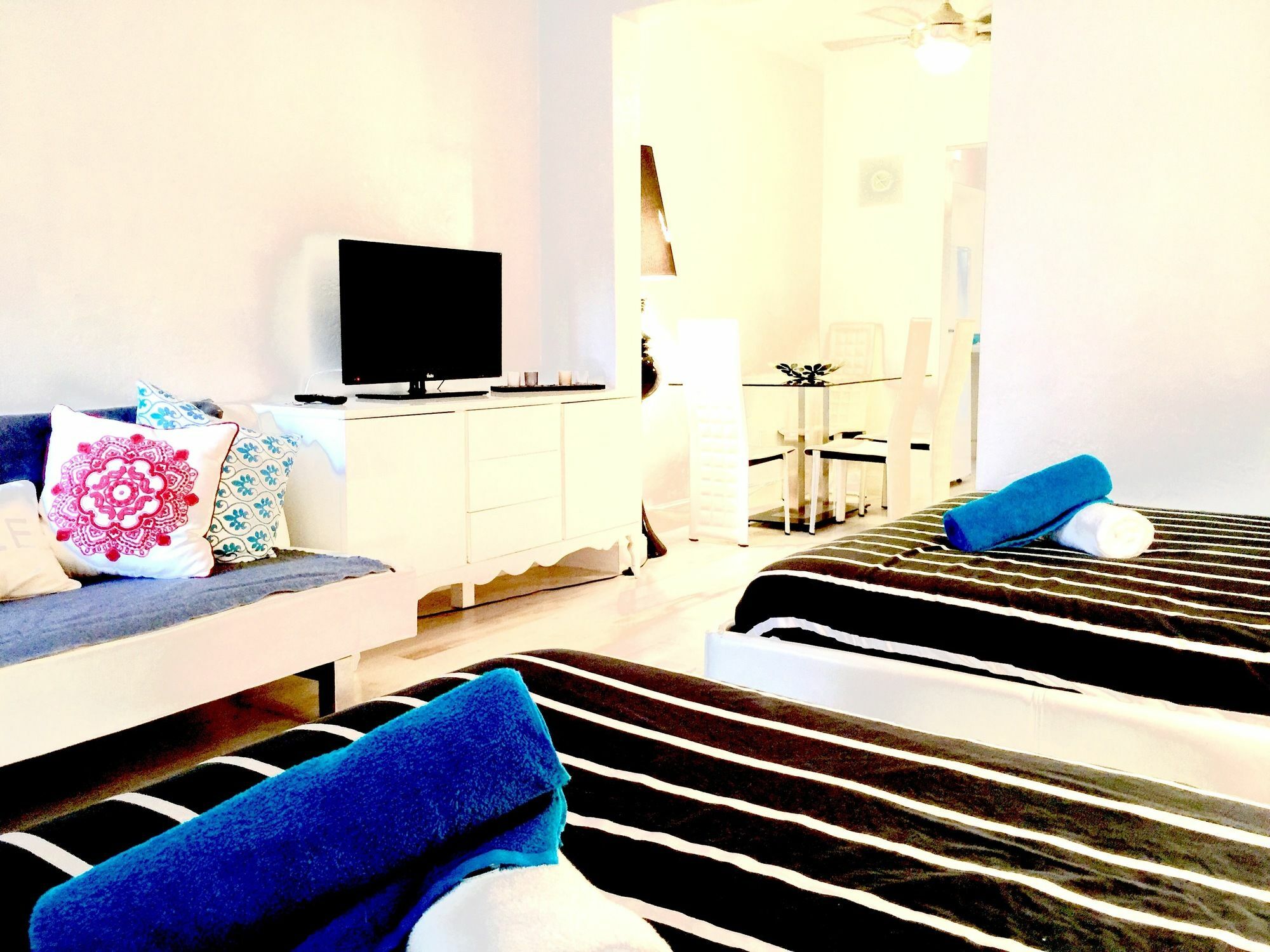 761 South Beach Apartments マイアミビーチ エクステリア 写真