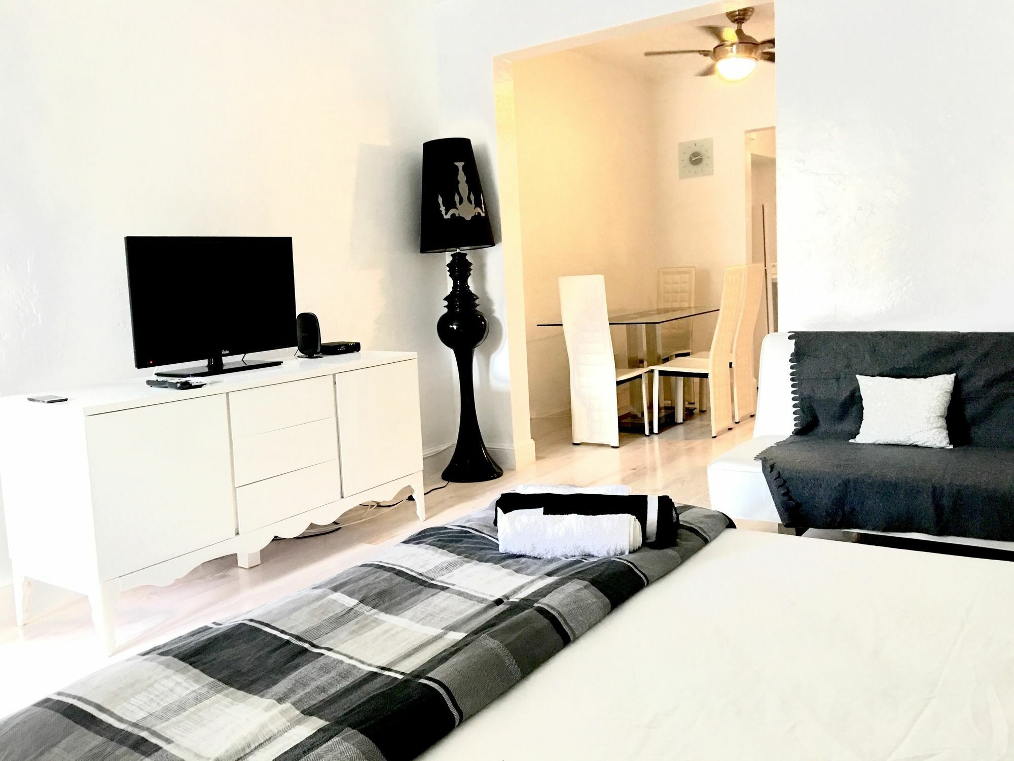 761 South Beach Apartments マイアミビーチ エクステリア 写真